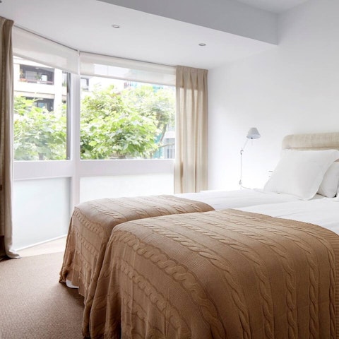 Wake up with the morning sun and explore the best of San Sebastián