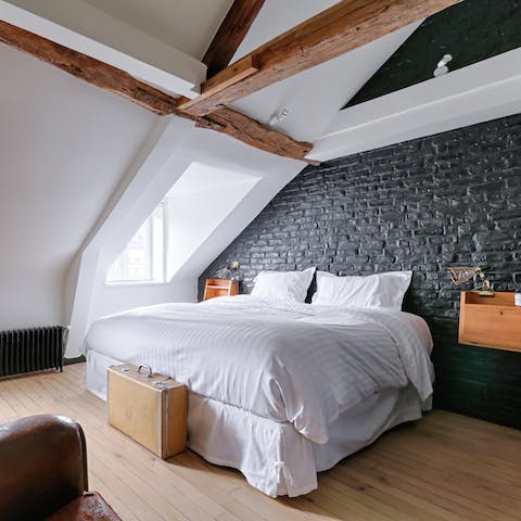 Wake up feeling refreshed after a busy day exploring Le Marais