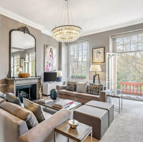 Open the French doors and unwind in the lounge after sightseeing