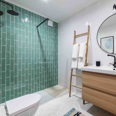 Get ready in style in the contemporary bathroom with design-led fittings