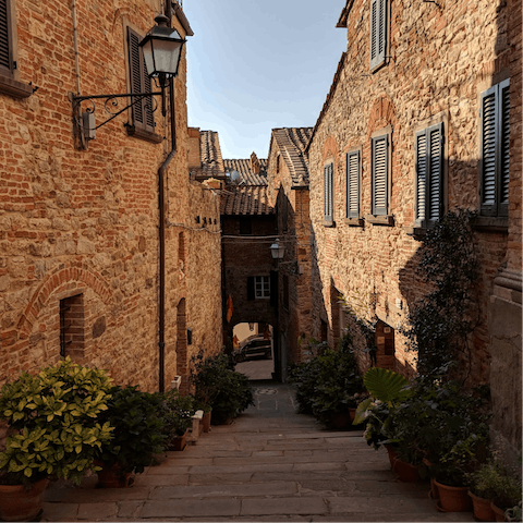 Wander around Cetona's medieval streets, just five minutes away by car