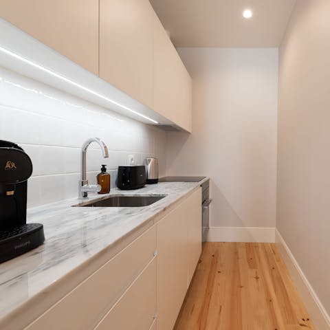 Rustle up rabanadas for breakfast in the cosy kitchenette