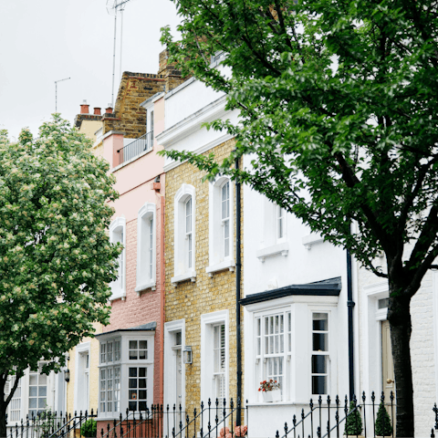Wind your way through the pretty streets of Chelsea
