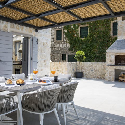 Light the barbecue and enjoy the magic of outdoor living