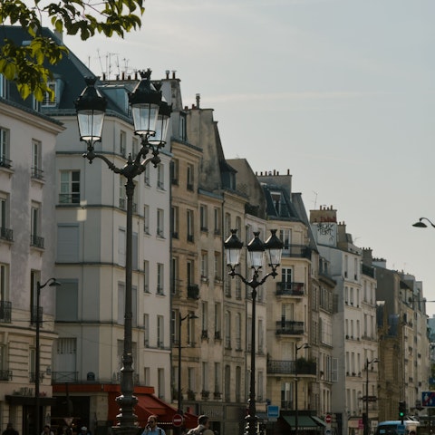 Discover Marais' boutiques, cafes, and bars, all within walking distance