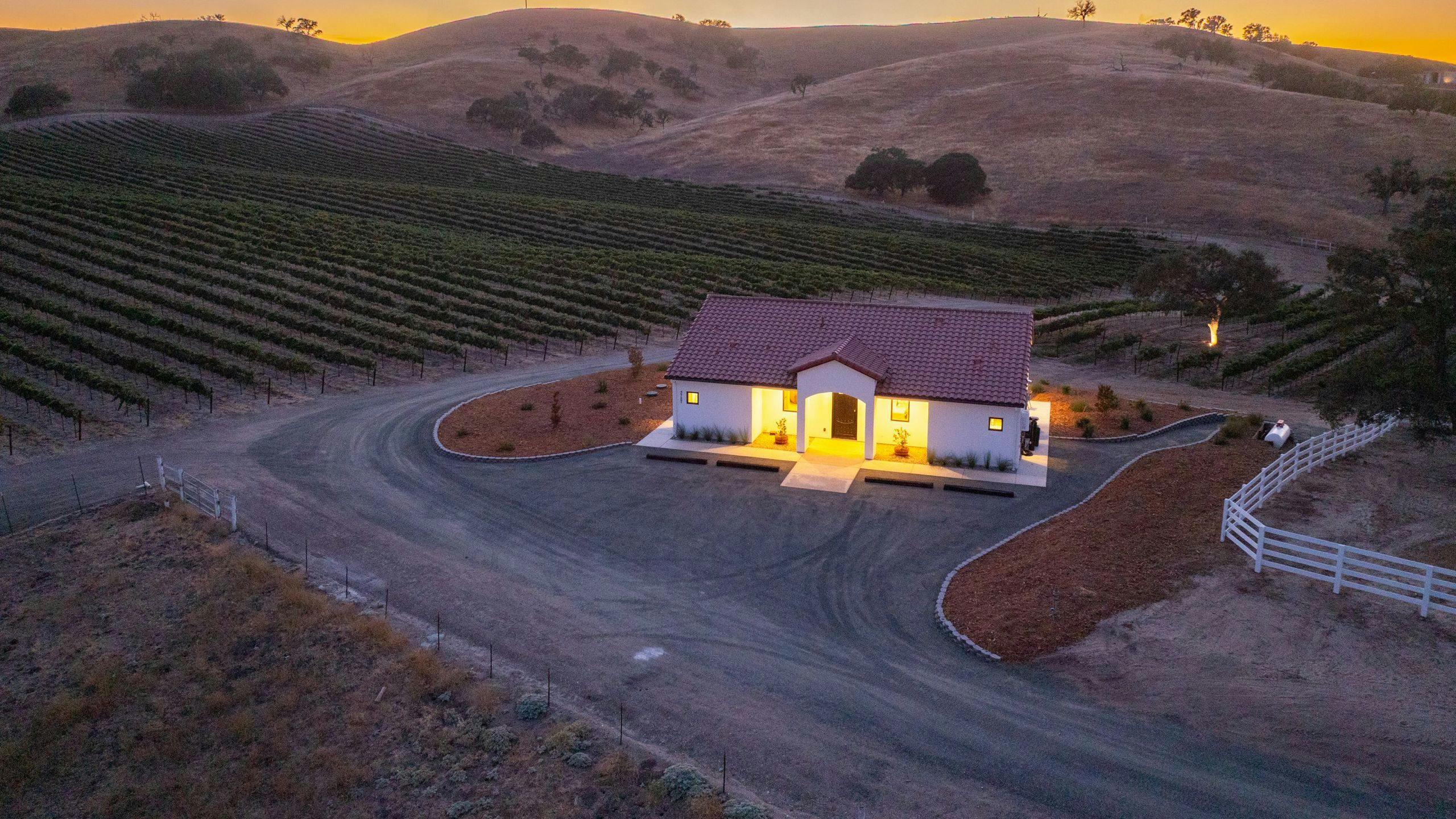 Grape & Grove