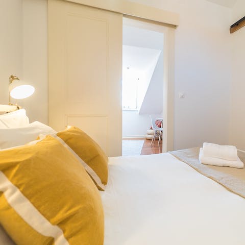 Cocoon yourself away in the cosy and comfortable bedroom