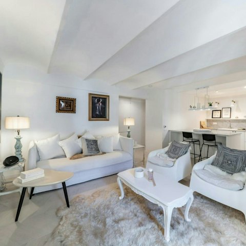 Curl up on the sofa after a long day of sightseeing
