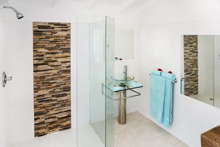 Bathroom photo