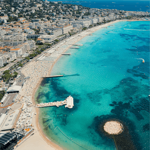 Stay on La Croisette, the most famous boulevard in Cannes