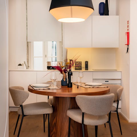 Lay the table for a lazy tapas lunch – the Marshall music system will bring the zibes