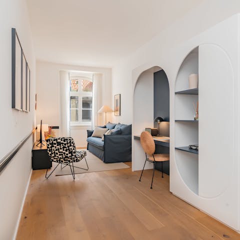 Keep on top of emails from the dedicated desk space