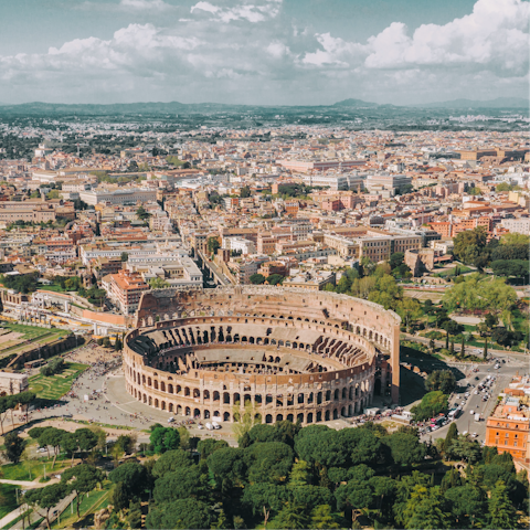 Drink in the history of the Colosseum – it's a ten-minute walk away