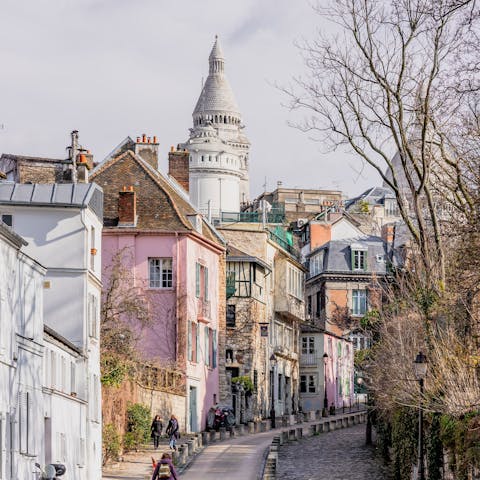 Make the leisurely stroll to Montmartre's heart and admire the medieval streets