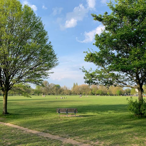 Enjoy picnics on Wandsworth Common, a short stroll away