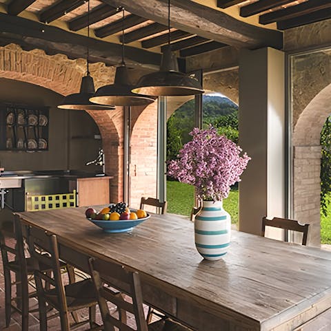 Dine in the pergola – there's a barbecue to cook on