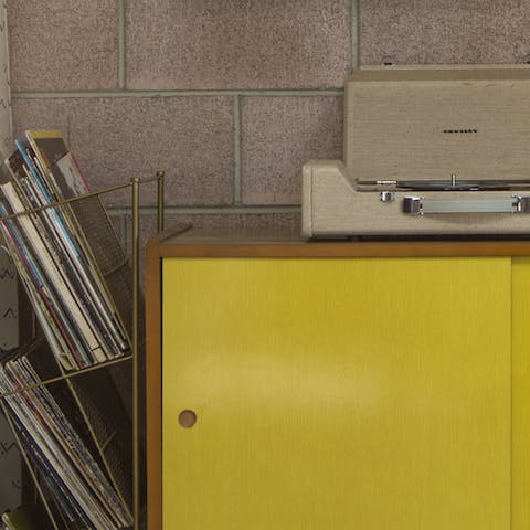 Listen to vinyl on the record player