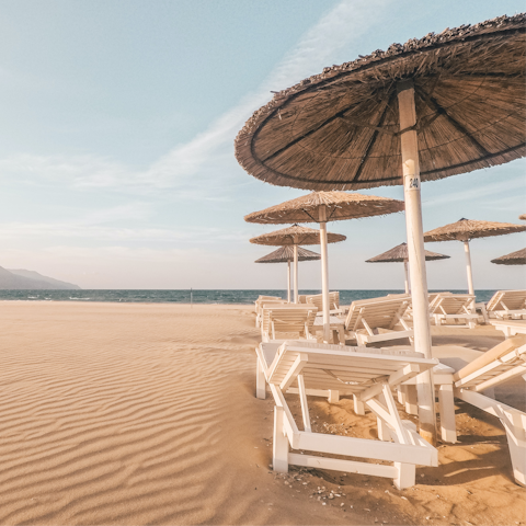 Stay in within walking distance of the shops and tavernas of Adele, Crete
