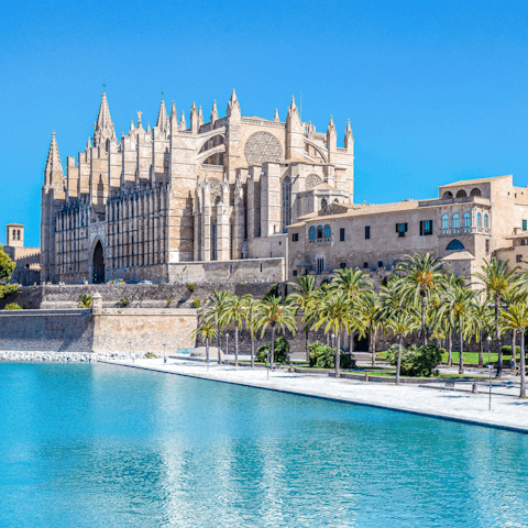 Explore the vibrant heart of Palma – just twenty-minutes away