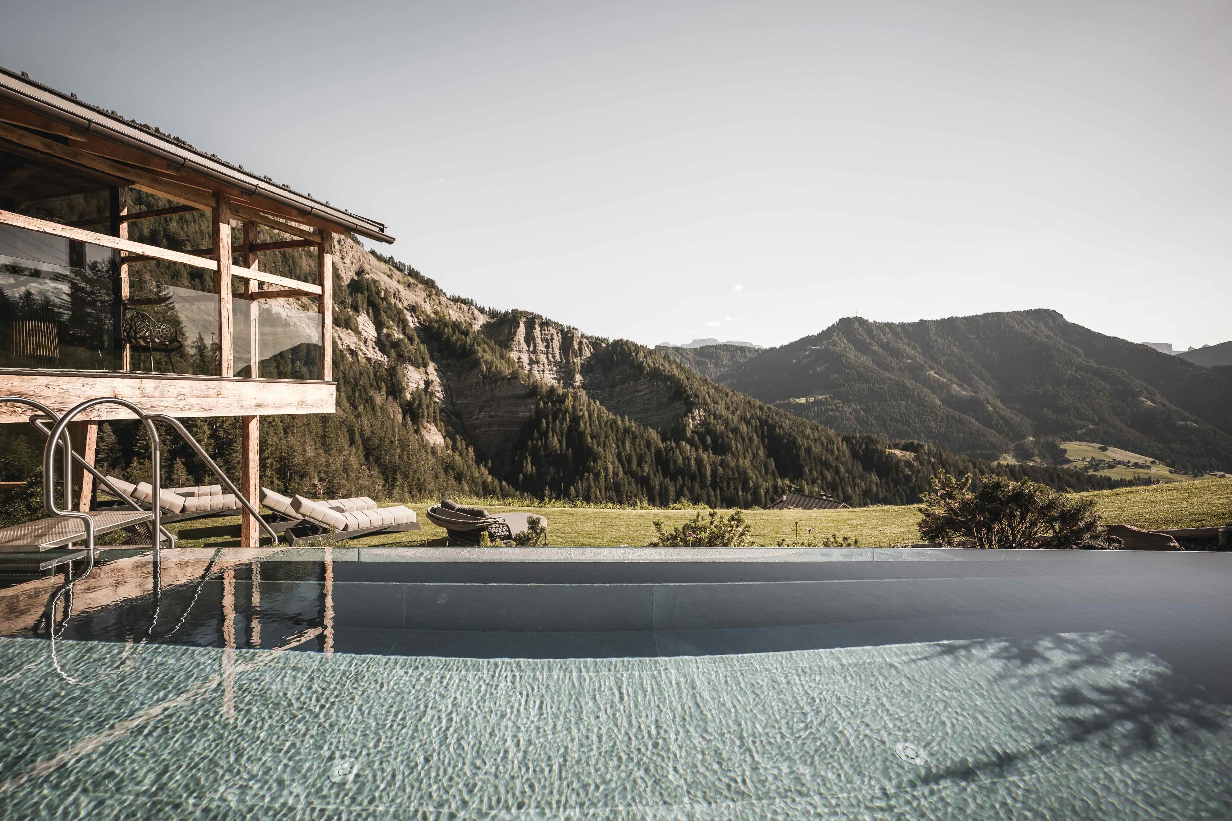 Dolomite Stillness