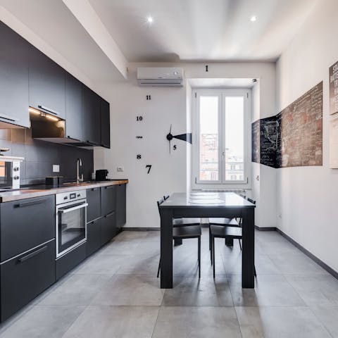 Cook some Italian cuisine in the open-plan kitchen space