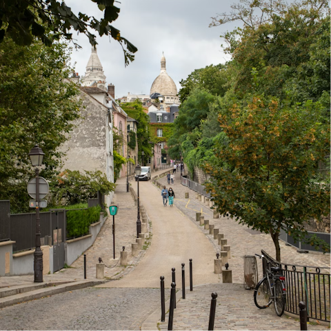 Stay moments from the charming Montmartre district