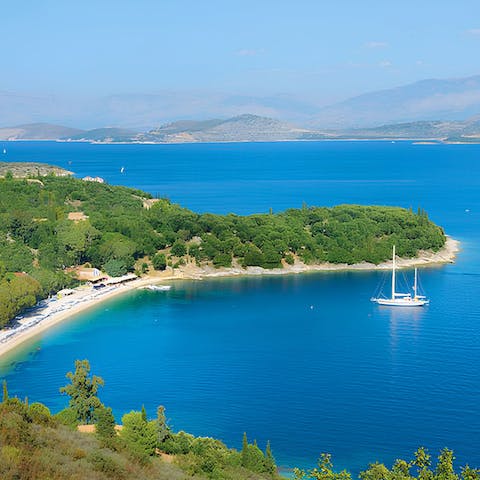 Explore the picturesque shores of northern Crete