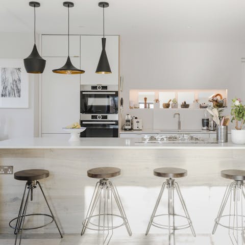 Start the day right at the stylish breakfast bar