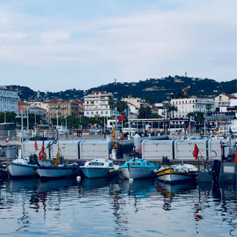 Walk just three minutes to the beach or hop on a boat trip