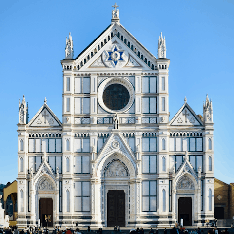 Walk one minute down the road to admire the Basilica of Santa Croce