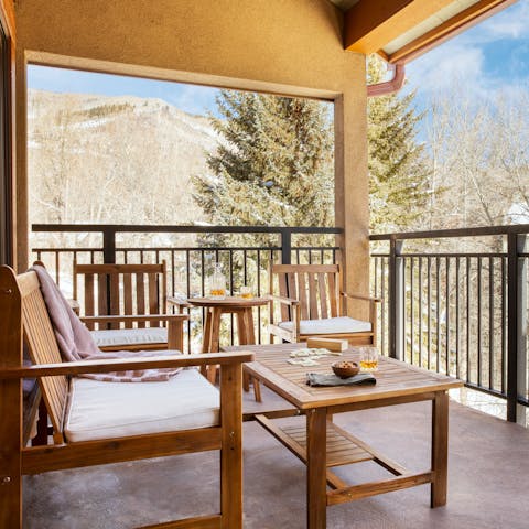 Wrap up and spend afternoons on the balcony with a glass of whiskey