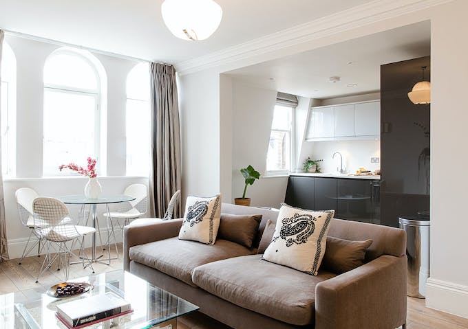 Welbeck Street Seven