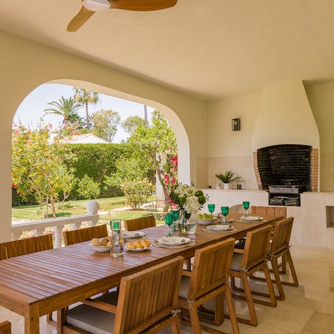 Get the grill going in the outdoor kitchen for big, alfresco feasts