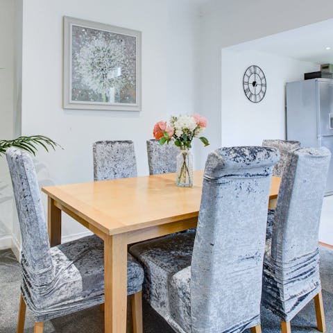 Enjoy family mealtimes gathered at the dining table