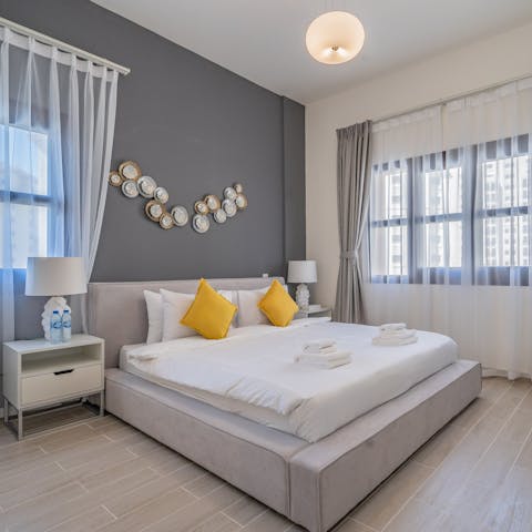 Wake up in the comfortable bedroom feeling rested and ready for another day of Dubai sightseeing