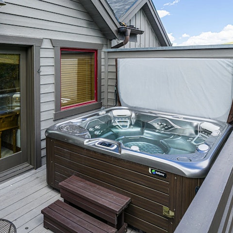 Unwind in the hot tub after a day of skiing