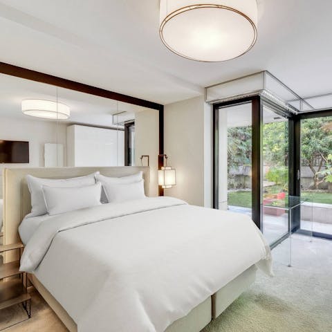 Wake up to garden or Eiffel Tower views