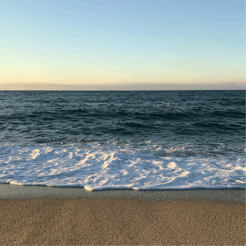 Drive ten minutes to the shores of Playa del Primer Muntanyar