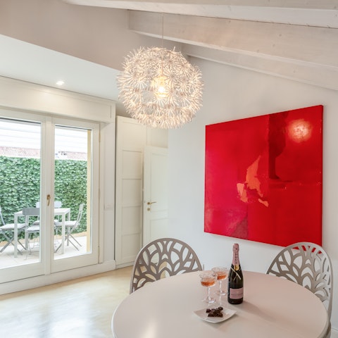 Sip pre-dinner cocktails on the terrace of this penthouse