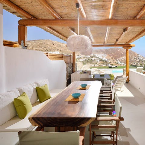 Bond over brunches in gorgeous settings