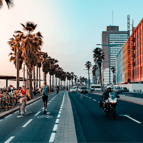 Wander the streets of Tel Aviv to find luxurious shops and eateries