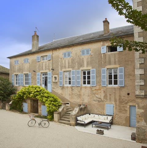 Ride the bikes through some of Burgundy’s most famous vineyards and towns