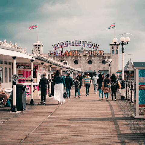 Discover the famous Brighton Palace Pier