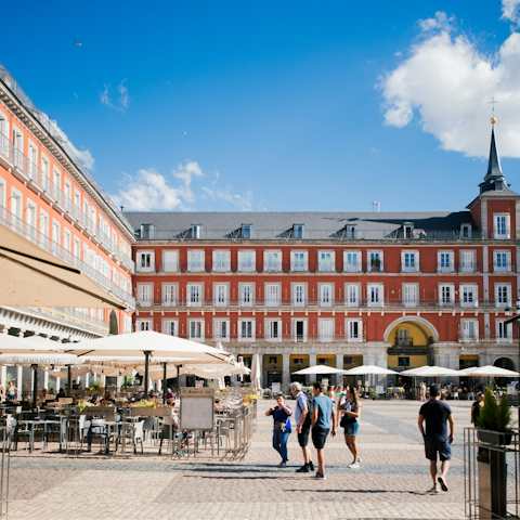 Stroll twenty minutes to Plaza Major, the city's main square