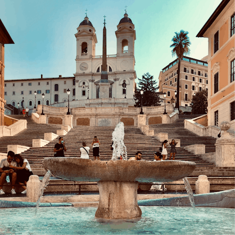 Relax in the verdant Roman countryside, with the city a thirty minute drive away