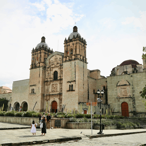 Walk fifteen minutes to Zocalo to see the sights