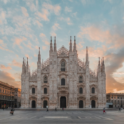 Stay in the heart of Milan, minutes from the sights