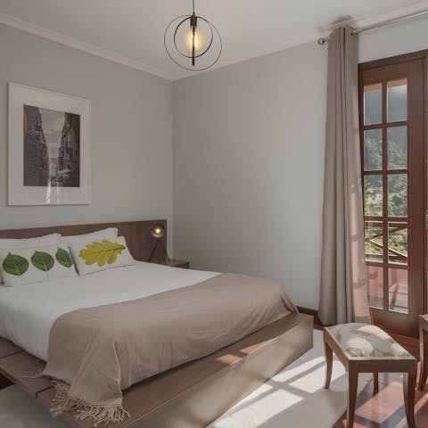 Wake up to stunning countryside vistas
