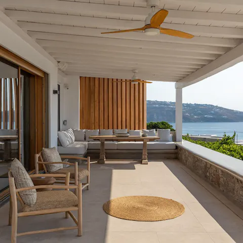 Enjoy breakfast with a view on the shady terrace