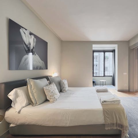 Tuck into your holiday read in the bedroom's sunny sitting nook